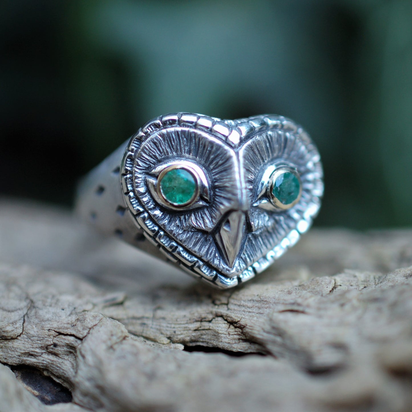Owl ring, silver gold and emerald ring, sterling silver barn owl with gold and emerald eyes, antique finish. *This piece is ready to be shipped*