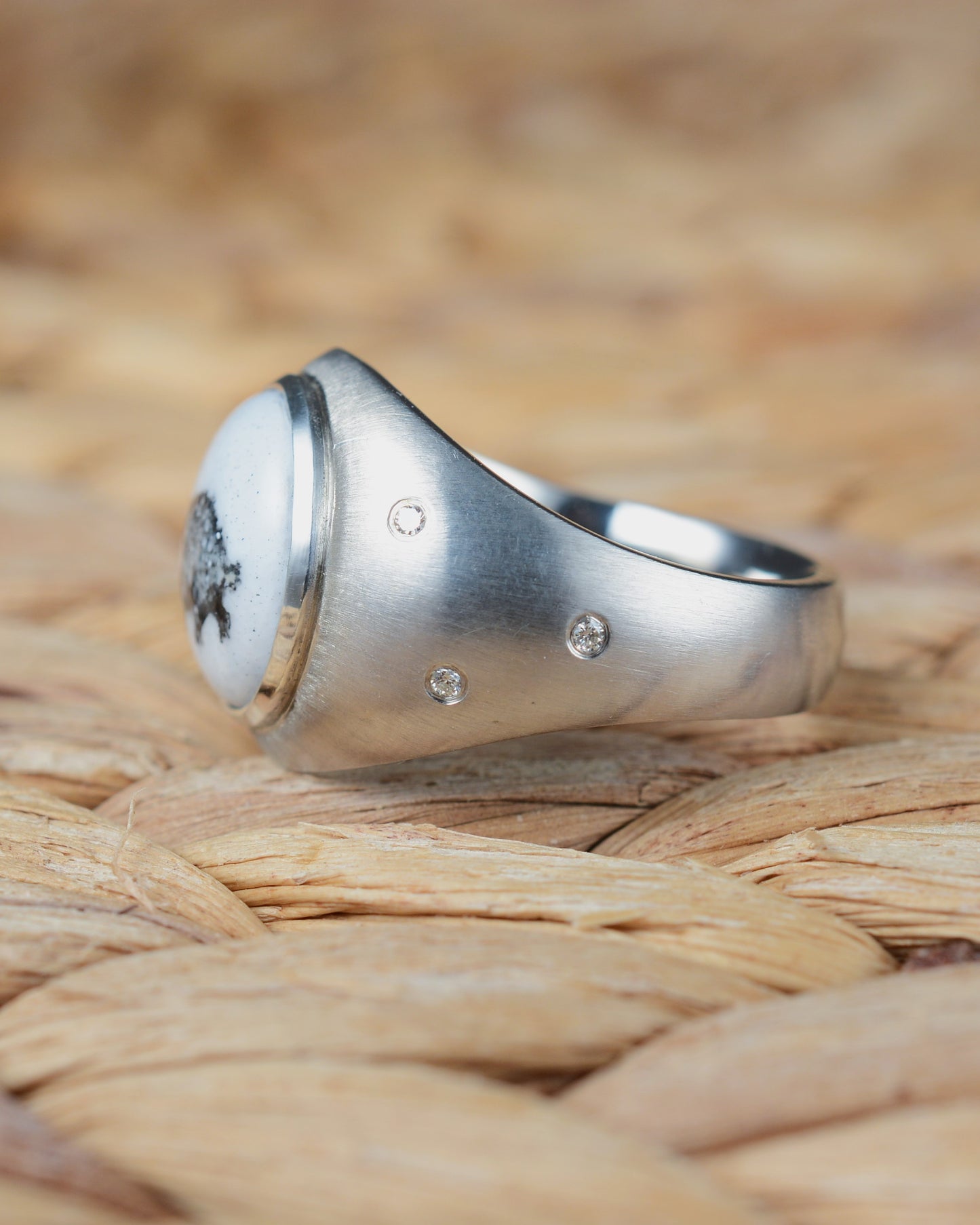 Enamelled badger ring set with diamonds