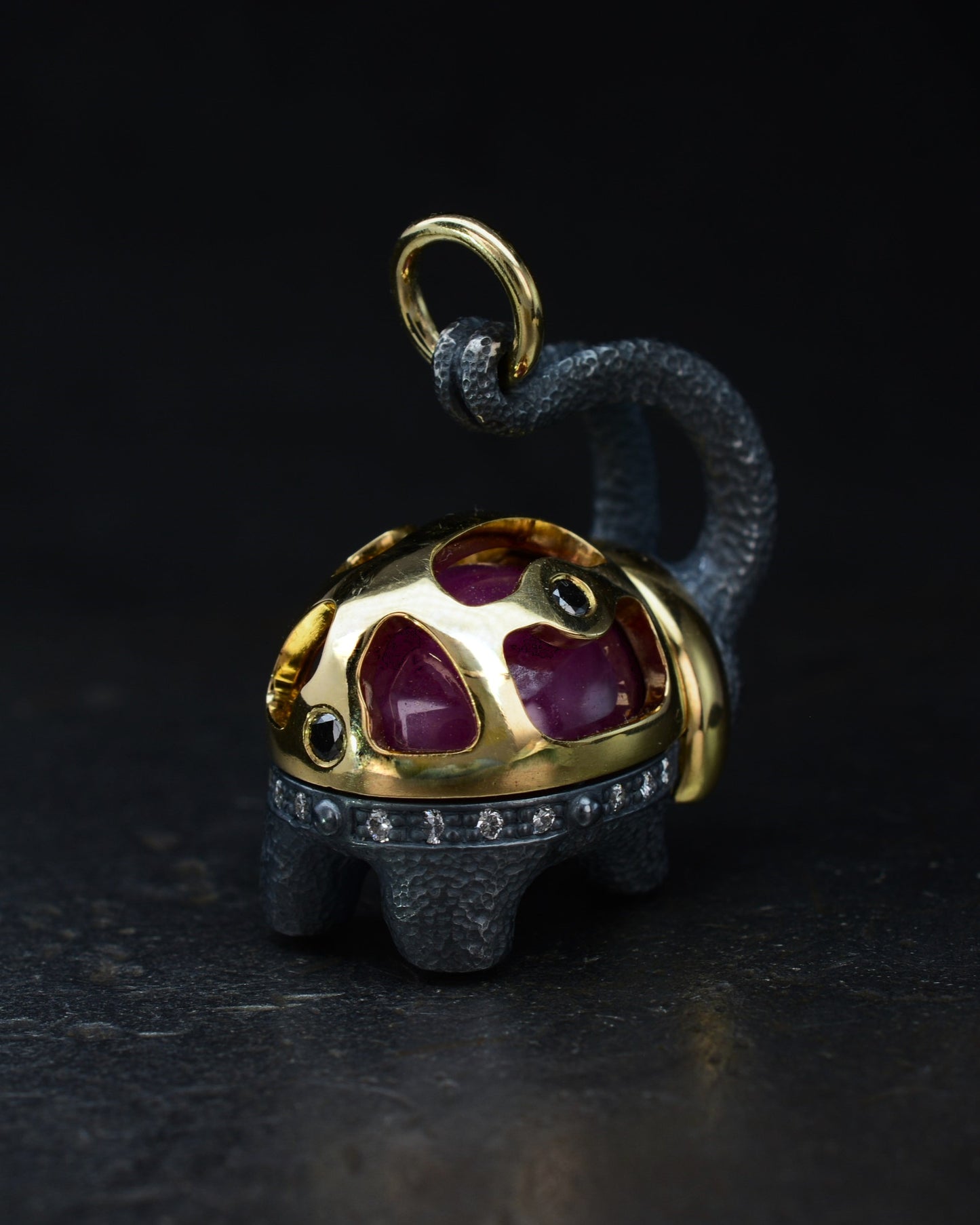 Bingo Beastie, Bright Creature Companion Being. © Adrian Ashley