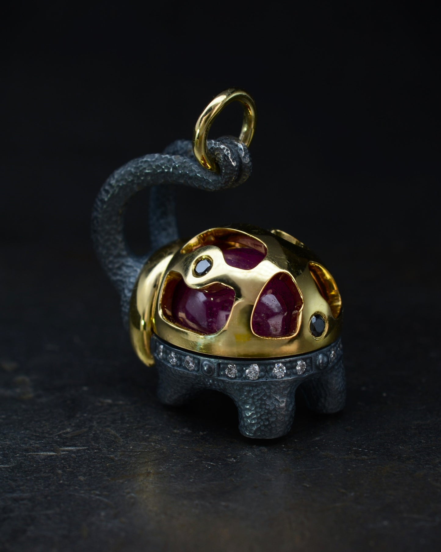 Bingo Beastie, Bright Creature Companion Being. © Adrian Ashley