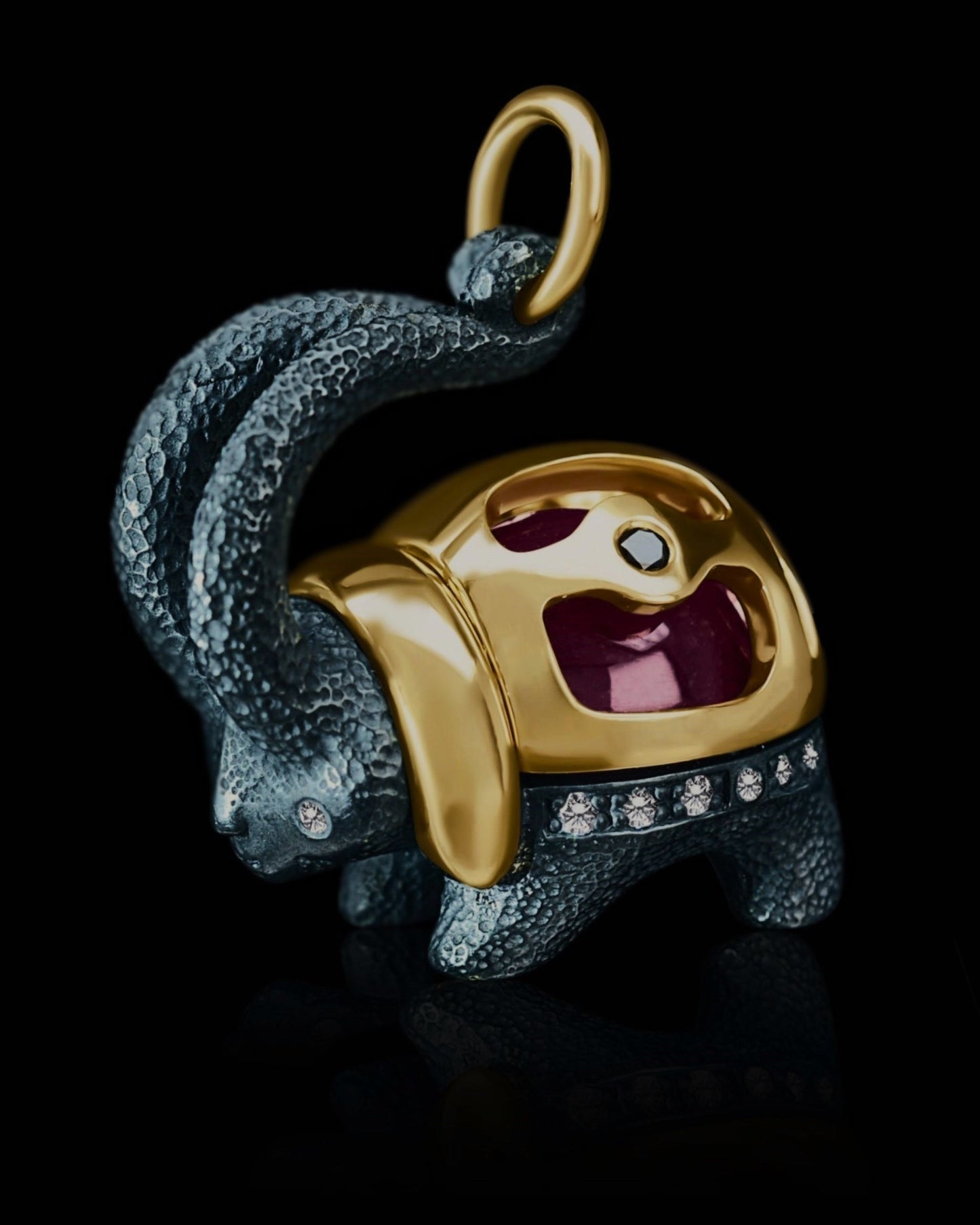 Bingo Beastie, Bright Creature Companion Being. © Adrian Ashley