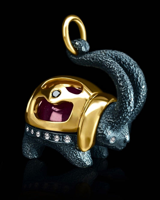 Bingo Beastie, Bright Creature Companion Being. © Adrian Ashley