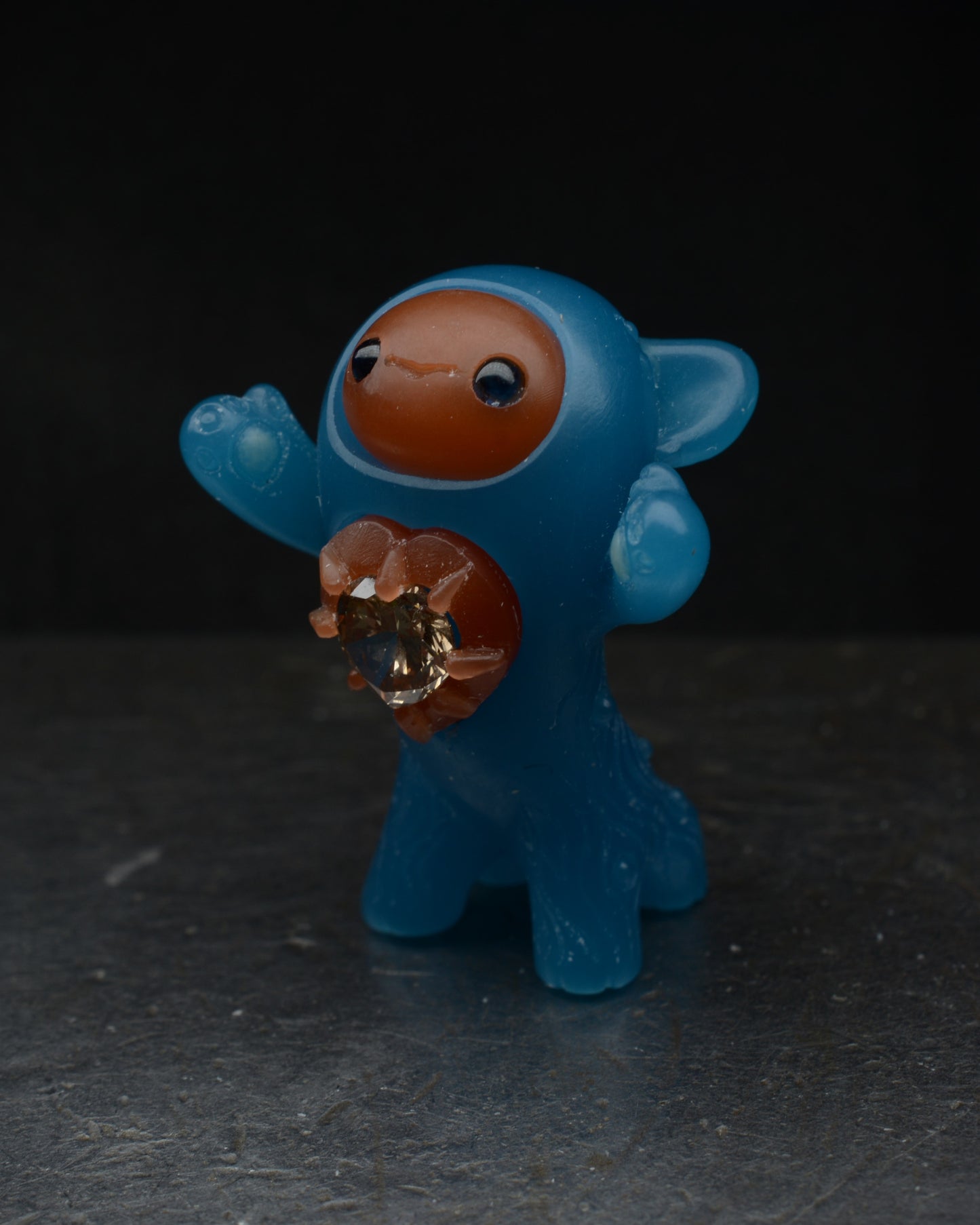 Champagne Heart Creature, Bright Creature Companion Being. © Adrian Ashley