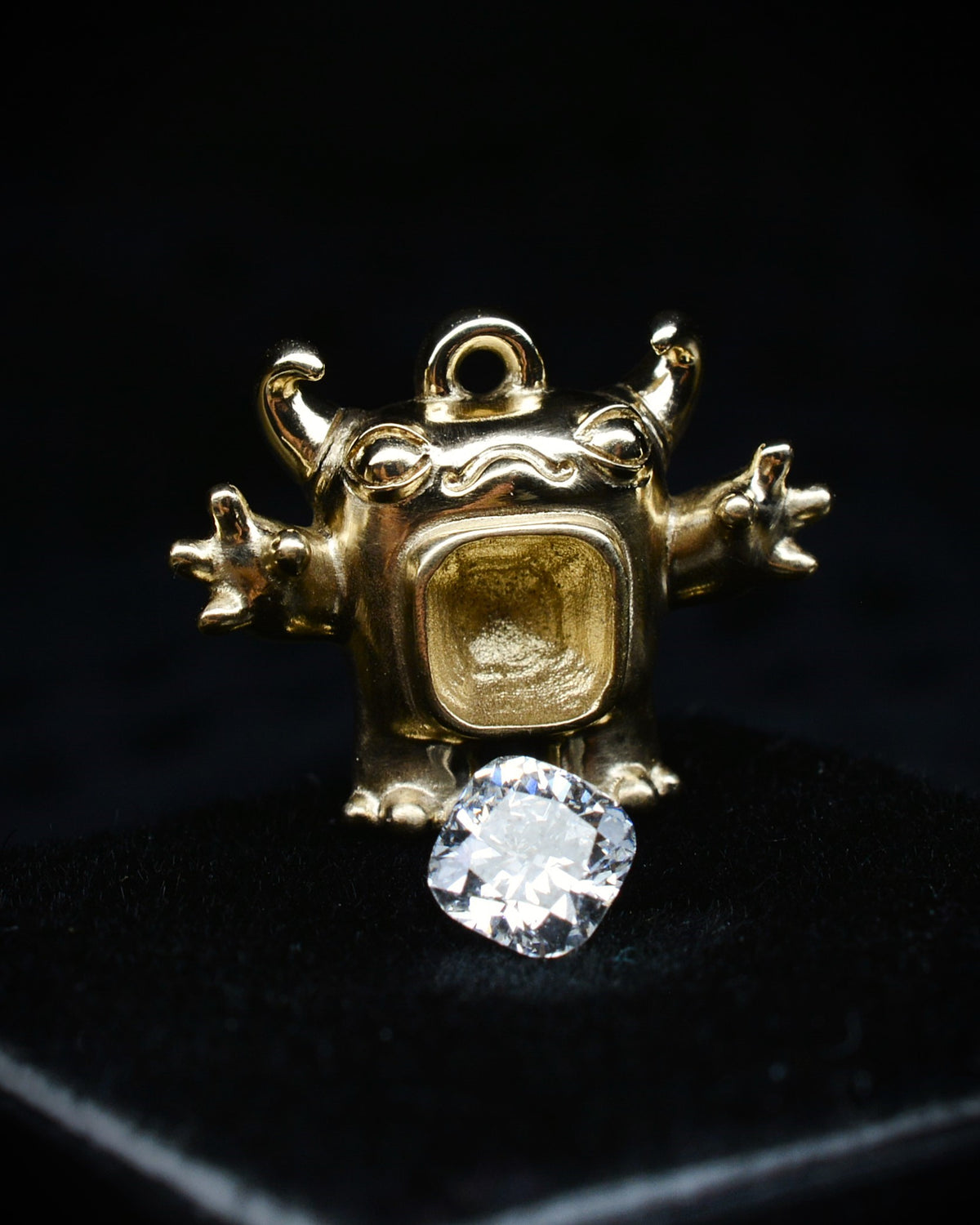 Gold Cushion Creature and gold chain, Bright Creature set with a natural cushion-cut diamond.