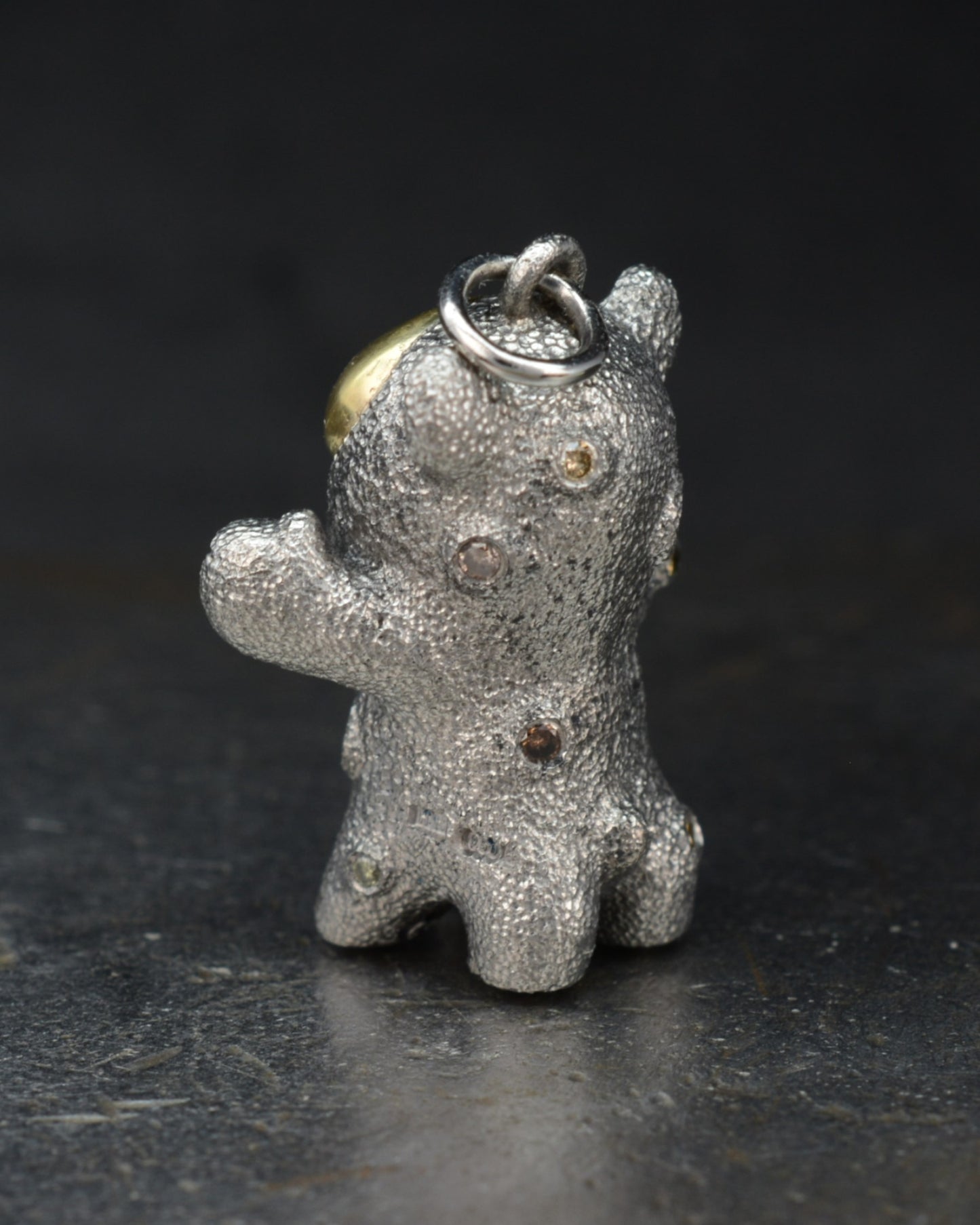 De Bears, Bright Creature Companion Being. © Adrian Ashley