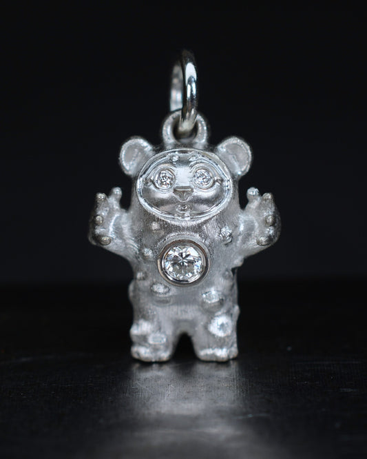 De Bears Cub Bright Creature set with diamonds.