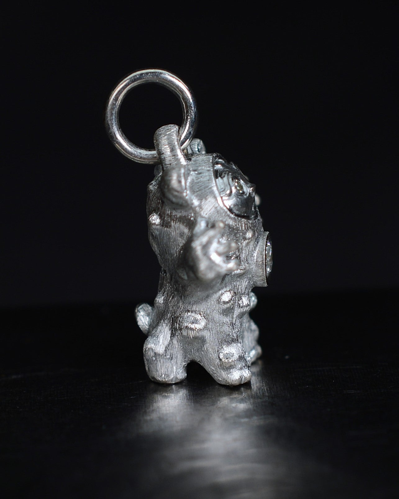 De Bears Cub Bright Creature set with diamonds.