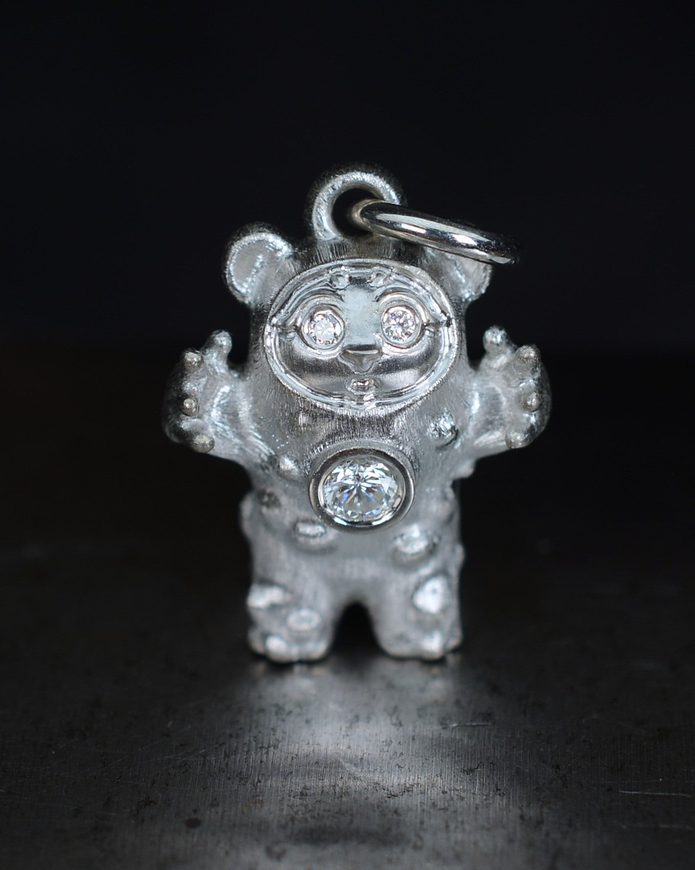 De Bears Cub Bright Creature set with diamonds.