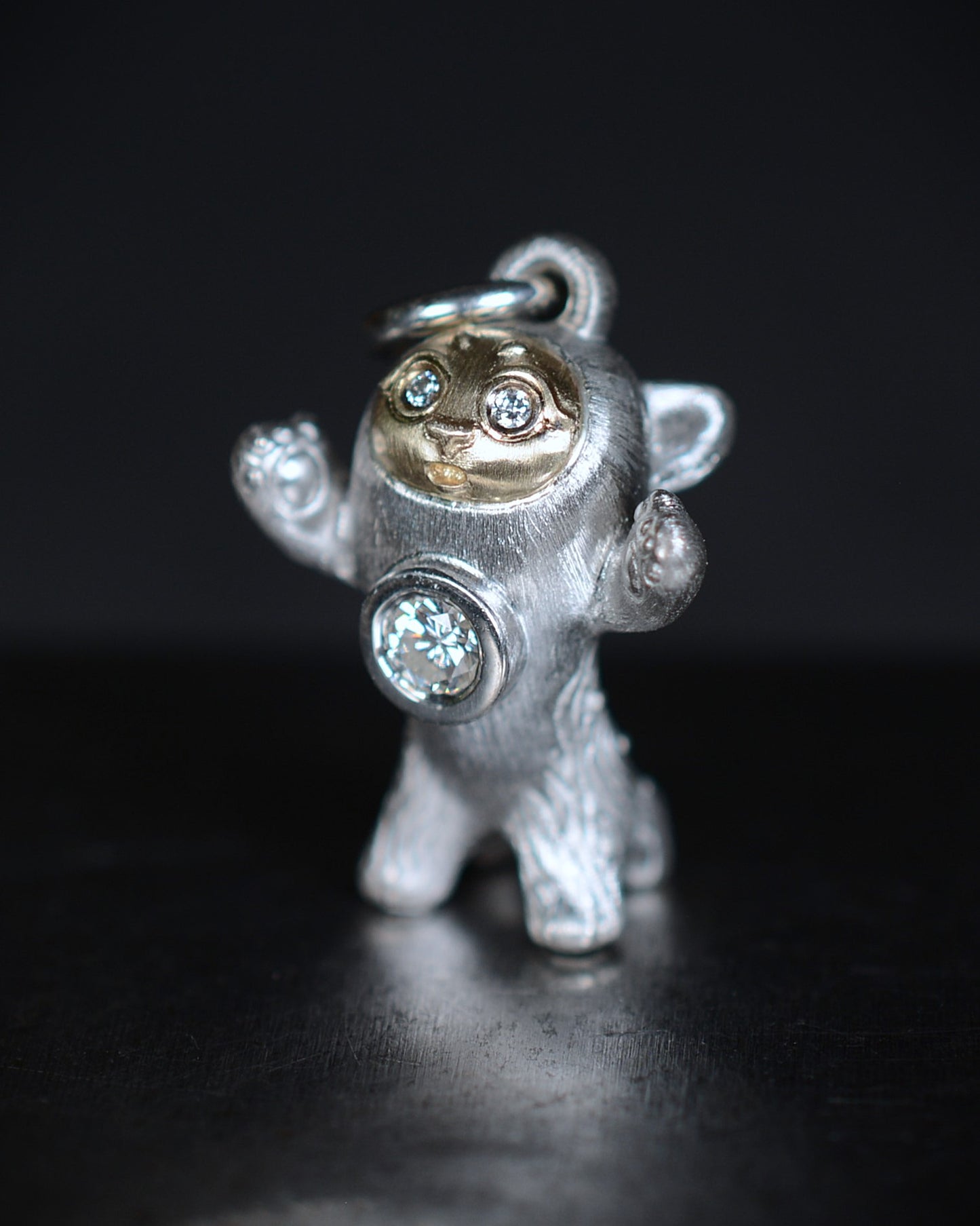 Diamond Heart Cub Bright Creature, with a gold face and diamonds.