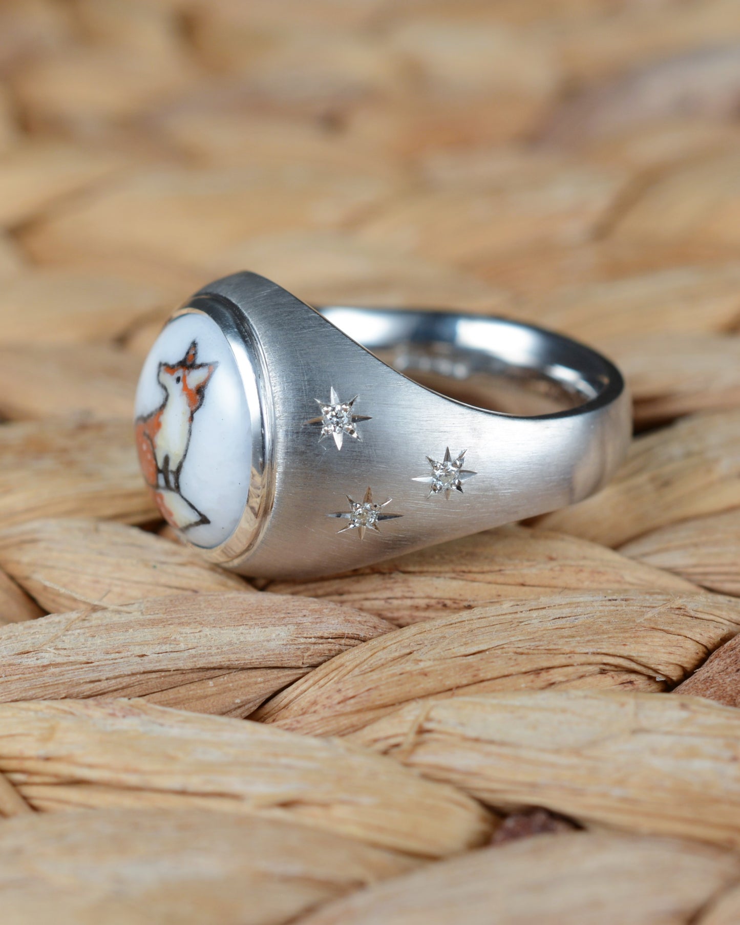 Enamelled fox ring set with diamonds