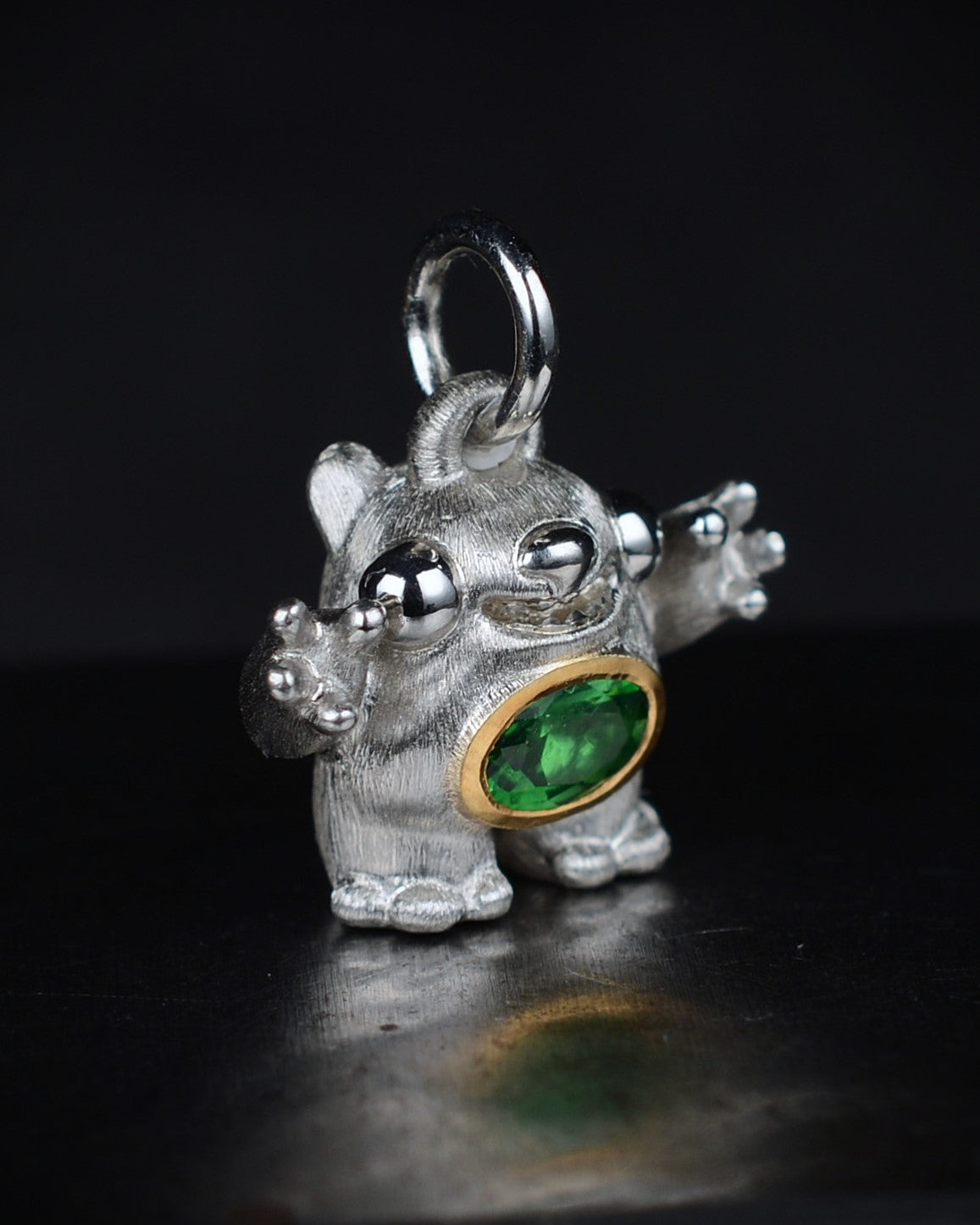 Dumpy Bright Creature with a green tourmaline belly.