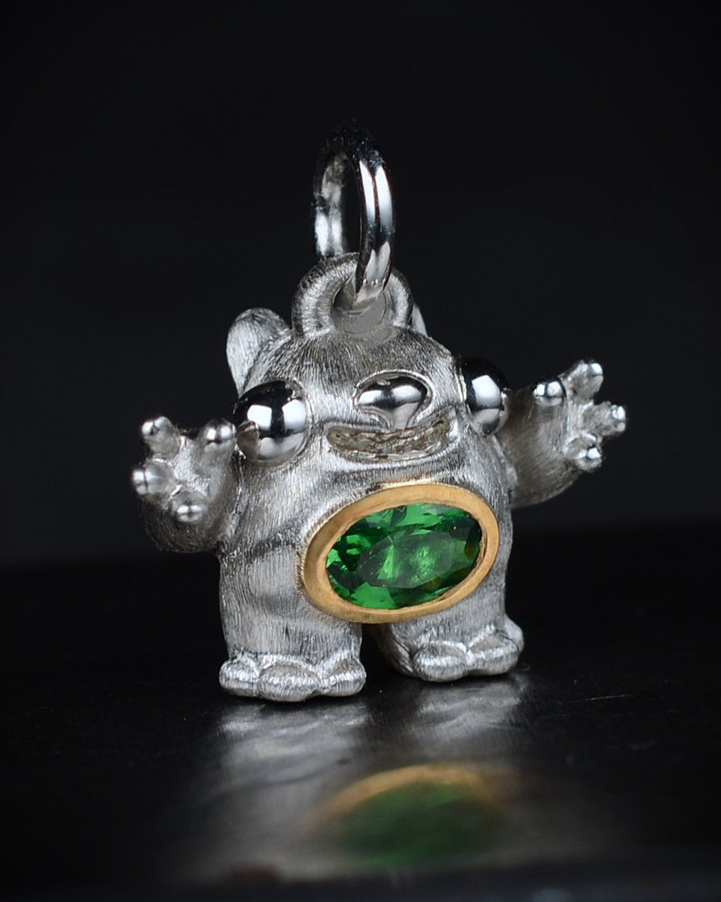 Dumpy Bright Creature with a green tourmaline belly.