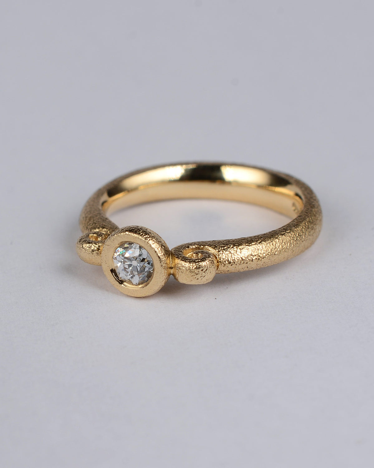 Old-cut 0.20ct vintage diamond and genuine Fairtrade 18ct gold handmade ring.