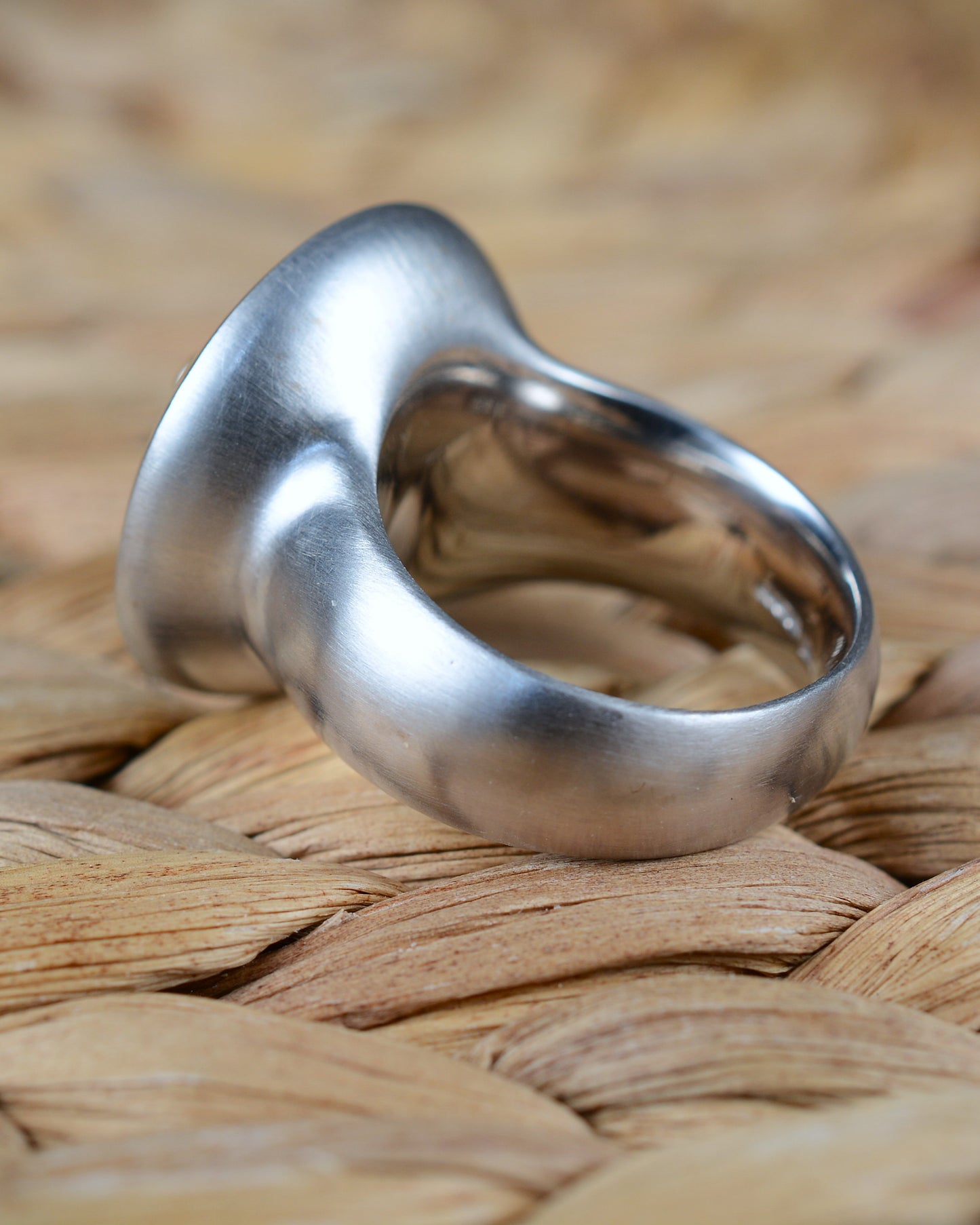 Enamelled diamond ring with a summer night's sky motif