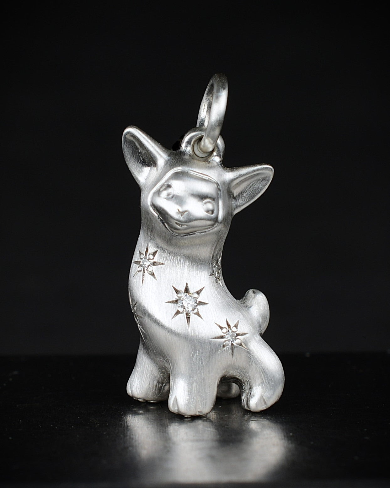 Caress Cub c, Bright Creature Companion Being. © Adrian Ashley