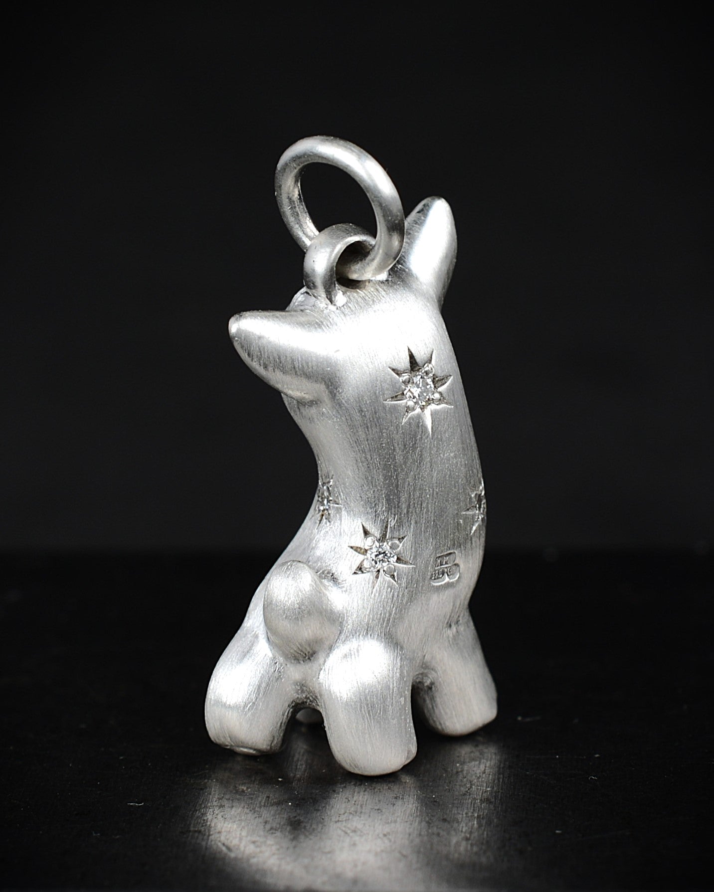 Caress Cub c, Bright Creature Companion Being. © Adrian Ashley