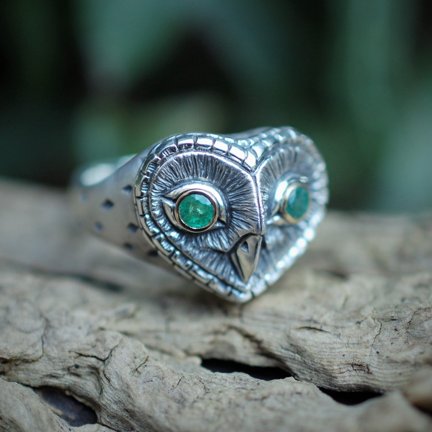 Owl ring, silver gold and emerald ring, sterling silver barn owl with gold and emerald eyes, antique finish. © Adrian Ashley